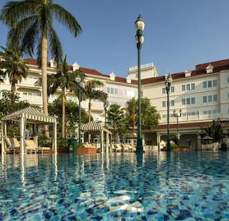 Hong Kong Disneyland Hotel
